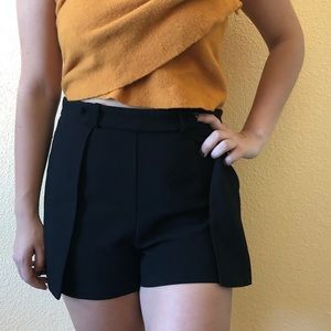 Sophisticated black shorts